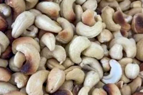 Castanha Assada  Natural no Caco