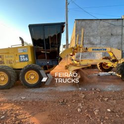 Motoniveladora Komatsu GD555-3 2010