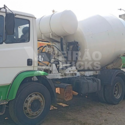 Caminhão Betoneira Mercedez Benz 2726 Balão Liebherr 8 M Ano 2009