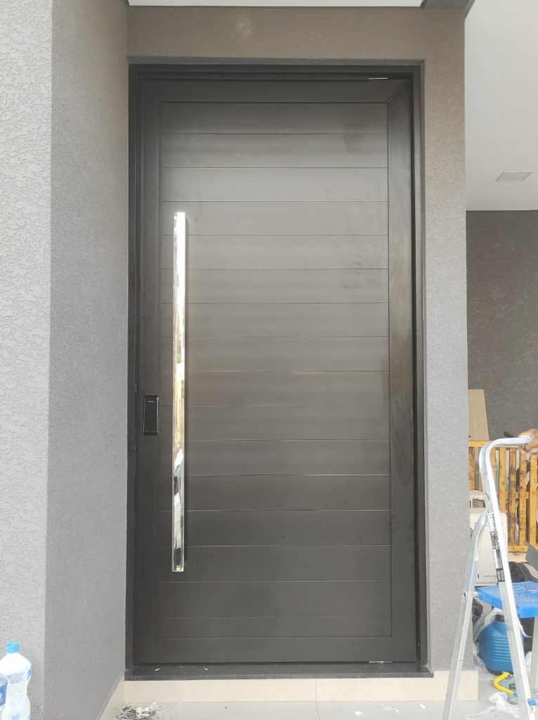 ESQUADRIA DE ALUMÍNIO